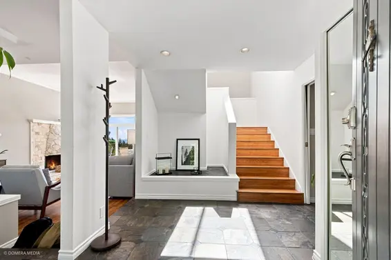 4750 Meadfeild Road, West Vancouver For Sale - image 19