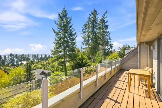 4750 Meadfeild Road, West Vancouver For Sale - image 24