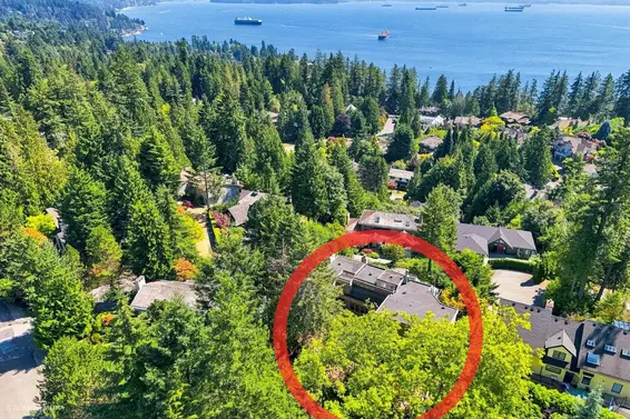 4750 Meadfeild Road, West Vancouver For Sale - image 38