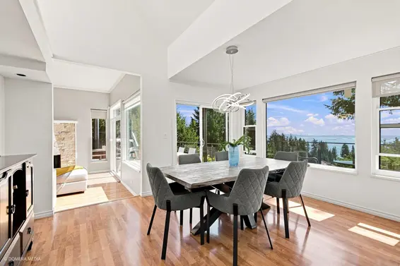 4750 Meadfeild Road, West Vancouver For Sale - image 7
