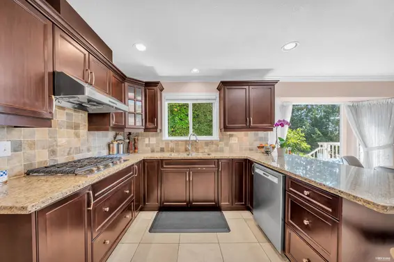 3898 Fromme Road, North Vancouver For Sale - image 17