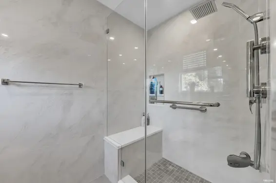 3898 Fromme Road, North Vancouver For Sale - image 32