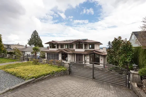 1160 Queens Avenue, West Vancouver For Sale - image 2