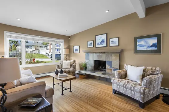 831 Whitchurch Street, North Vancouver For Sale - image 3