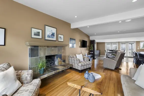 831 Whitchurch Street, North Vancouver For Sale - image 5