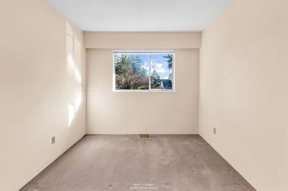 1110 Lodge Road, North Vancouver For Sale - image 24