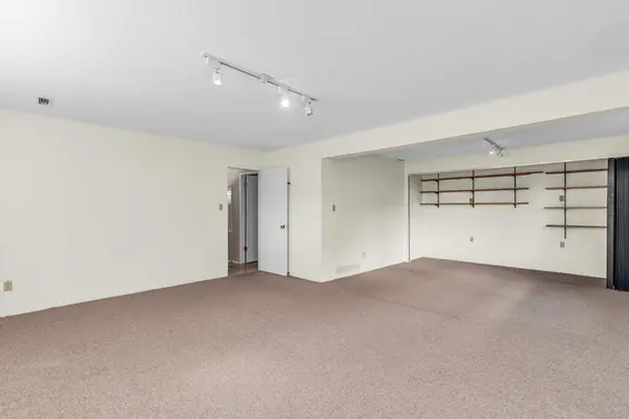 1110 Lodge Road, North Vancouver For Sale - image 32