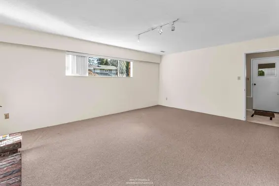 1110 Lodge Road, North Vancouver For Sale - image 34