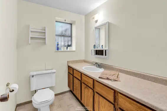 1110 Lodge Road, North Vancouver For Sale - image 37