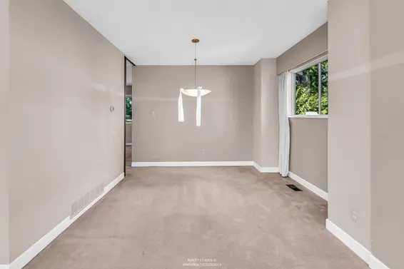 1110 Lodge Road, North Vancouver For Sale - image 9