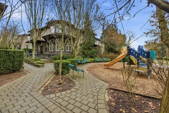 310 East 14th Street, North Vancouver For Sale - image 30