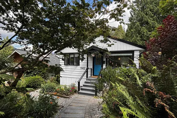 1942 Banbury Road, North Vancouver