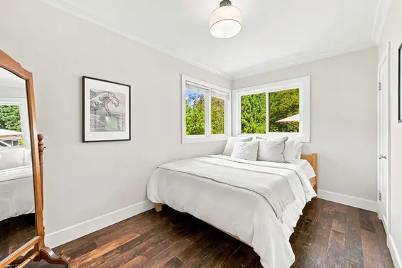 1942 Banbury Road, North Vancouver For Sale - image 17