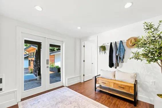 1942 Banbury Road, North Vancouver For Sale - image 18