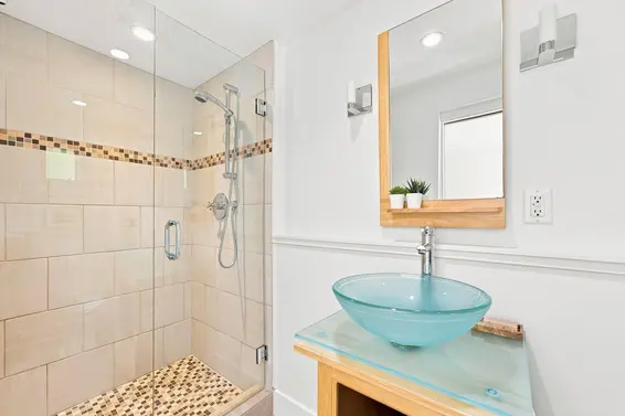 1942 Banbury Road, North Vancouver For Sale - image 20