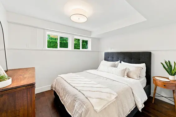 1942 Banbury Road, North Vancouver For Sale - image 21