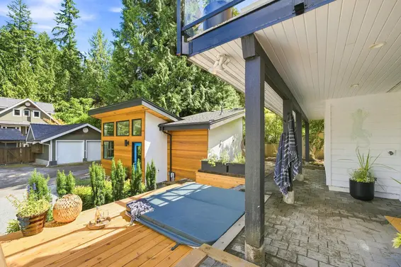 1942 Banbury Road, North Vancouver For Sale - image 37