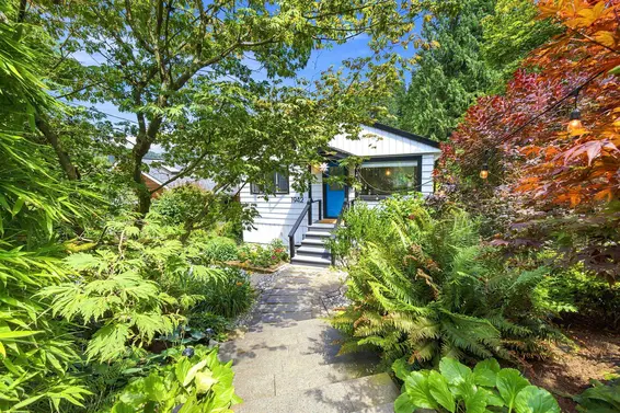 1942 Banbury Road, North Vancouver For Sale - image 38