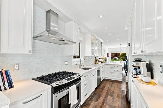 1942 Banbury Road, North Vancouver For Sale - image 7