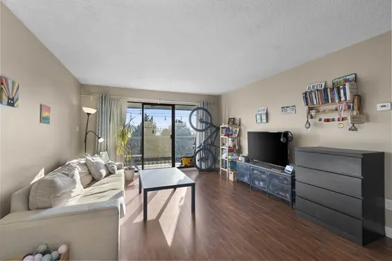 337 340 West 3rd Street, North Vancouver For Sale - image 6