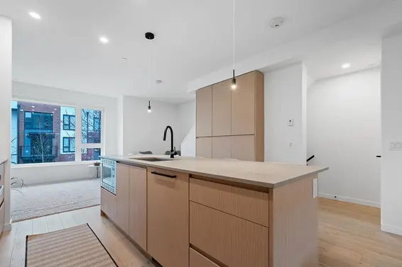 50 528 East 2nd Street, North Vancouver For Sale - image 8
