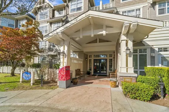 411 960 Lynn Valley Road, North Vancouver For Sale - image 5