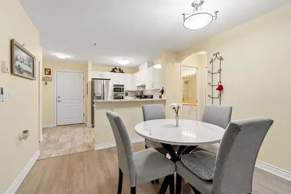 411 960 Lynn Valley Road, North Vancouver For Sale - image 9