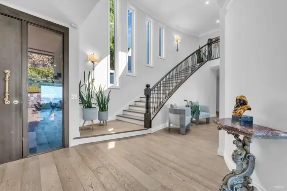 1439 Chippendale Road, West Vancouver For Sale - image 3