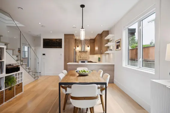 210 East 18th Street, North Vancouver For Sale - image 10