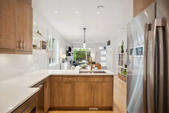 210 East 18th Street, North Vancouver For Sale - image 14