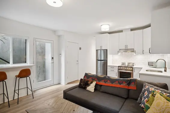 210 East 18th Street, North Vancouver For Sale - image 28