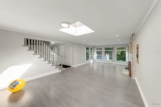 1366 Kings Avenue, West Vancouver For Sale - image 18