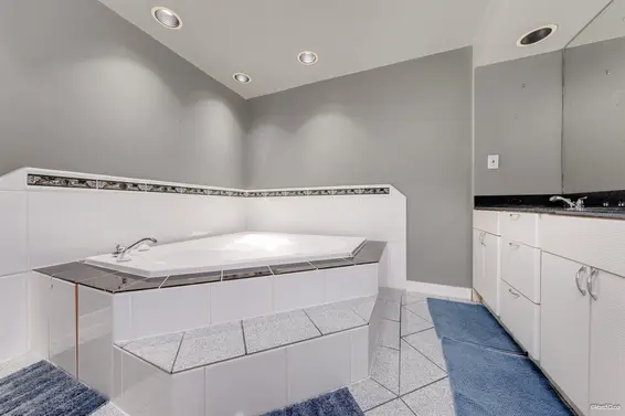 1366 Kings Avenue, West Vancouver For Sale - image 36