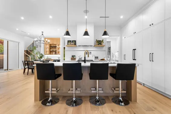 1204 Gladstone Avenue, North Vancouver For Sale - image 10