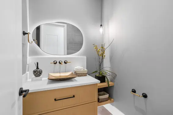 1204 Gladstone Avenue, North Vancouver For Sale - image 18