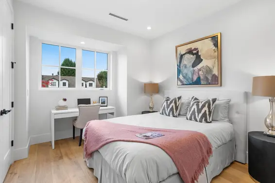 1204 Gladstone Avenue, North Vancouver For Sale - image 27