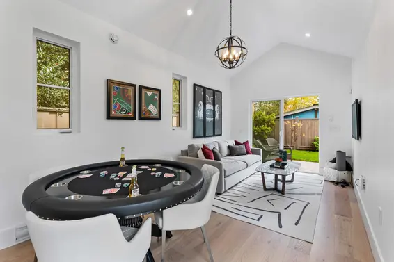 1204 Gladstone Avenue, North Vancouver For Sale - image 33