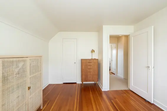 2077 Kings Avenue, West Vancouver For Sale - image 16