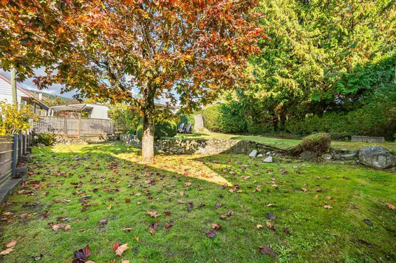 2077 Kings Avenue, West Vancouver For Sale - image 22