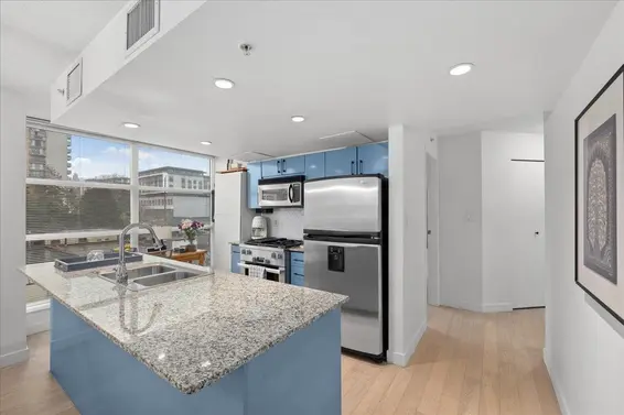 708 188 East Esplanade, North Vancouver For Sale - image 10