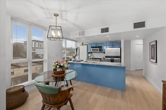 708 188 East Esplanade, North Vancouver For Sale - image 9