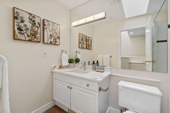 5 119 East 6th Street, North Vancouver For Sale - image 17