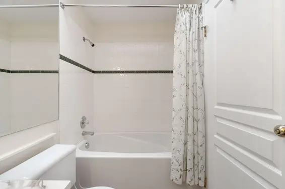 5 119 East 6th Street, North Vancouver For Sale - image 18
