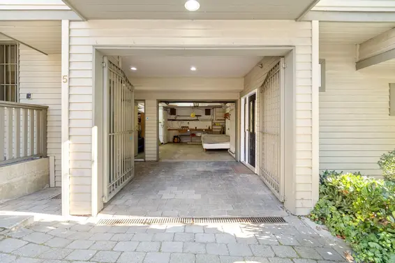 5 119 East 6th Street, North Vancouver For Sale - image 24