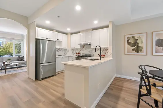 5 119 East 6th Street, North Vancouver For Sale - image 5