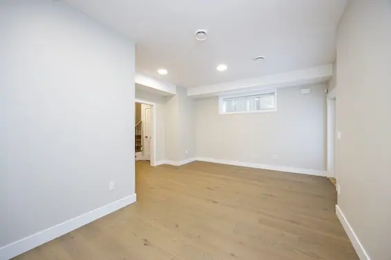 336 East 17th Street, North Vancouver For Sale - image 32