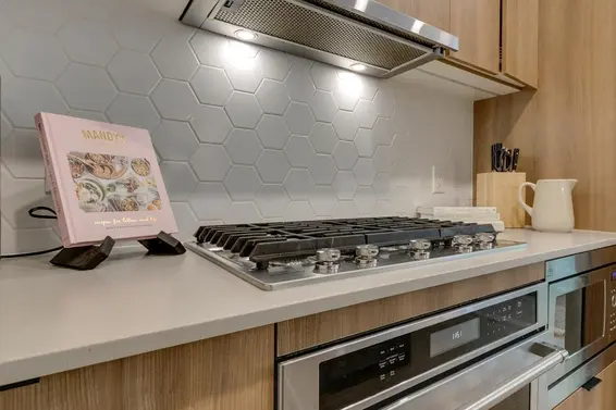 8 533 East 3rd Street, North Vancouver For Sale - image 11