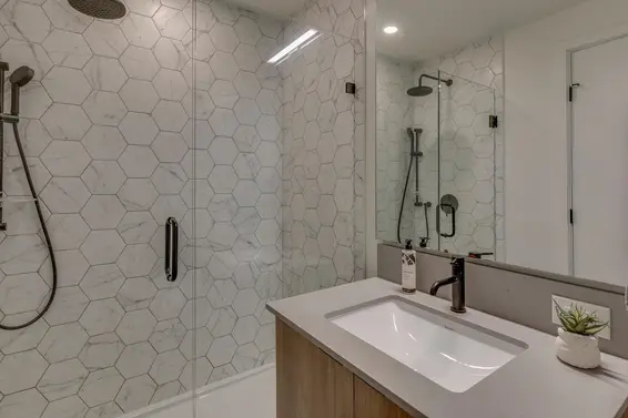 8 533 East 3rd Street, North Vancouver For Sale - image 26