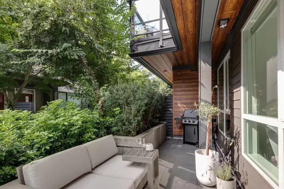 8 533 East 3rd Street, North Vancouver For Sale - image 31