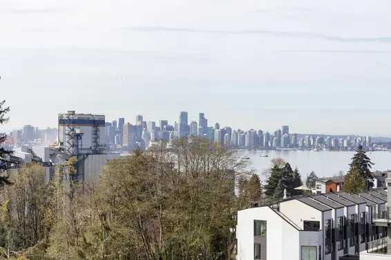 406 733 East 3rd Street, North Vancouver